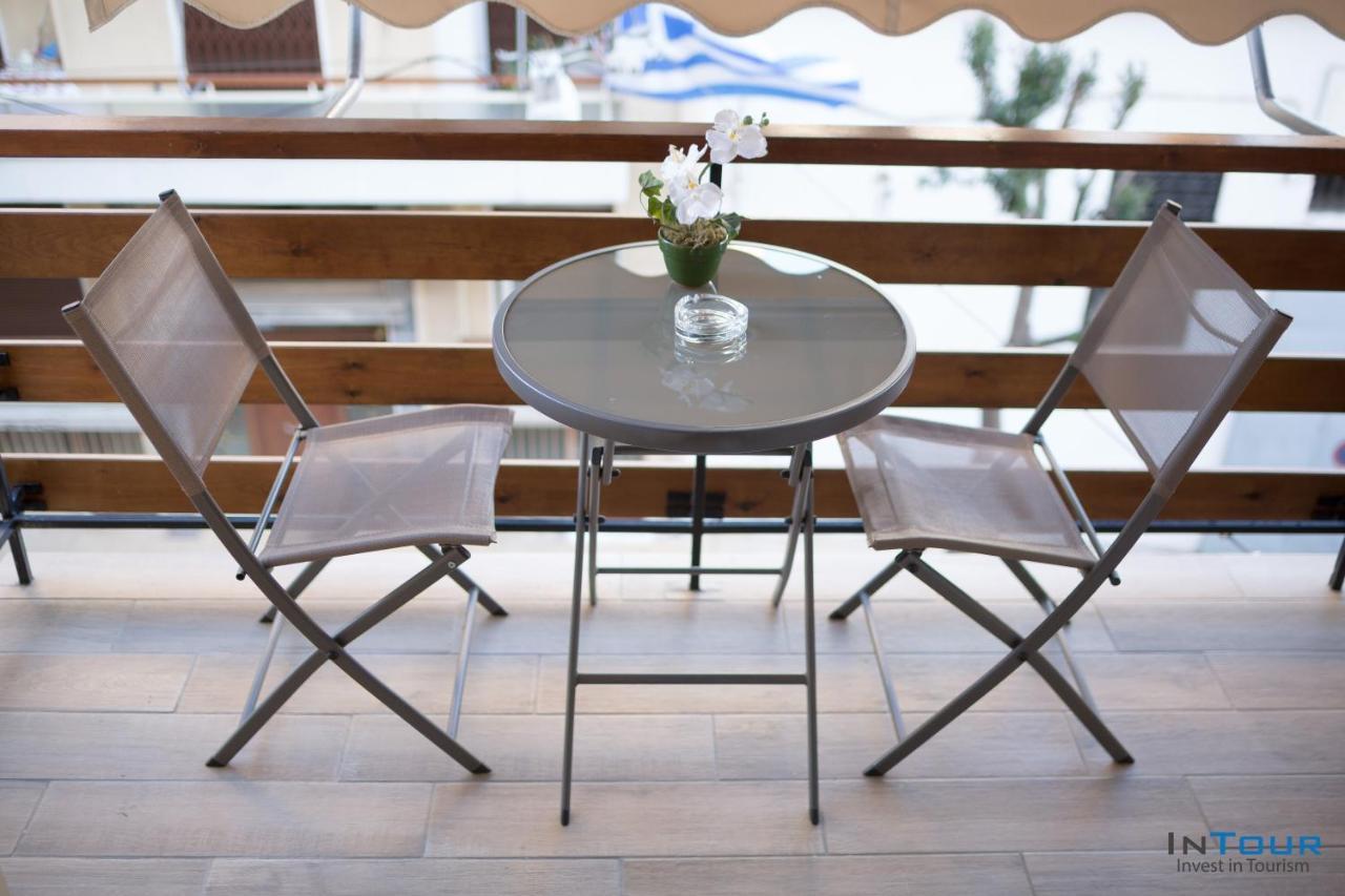 Chic And Minimal Apartment Close To Thissio Metro 雅典 外观 照片