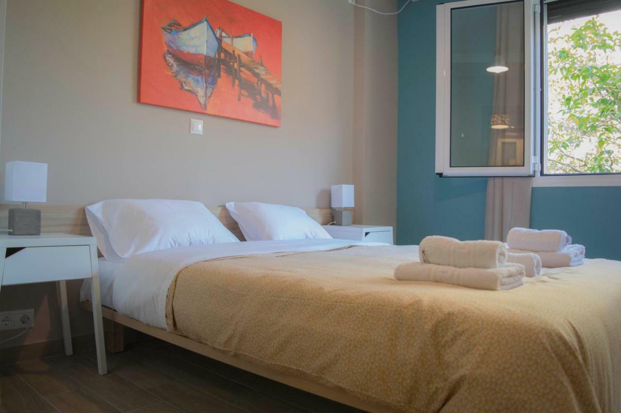 Chic And Minimal Apartment Close To Thissio Metro 雅典 外观 照片