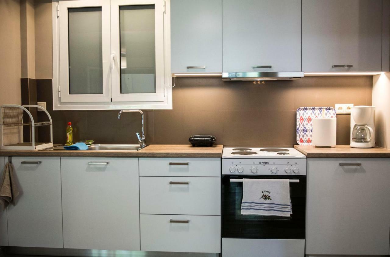 Chic And Minimal Apartment Close To Thissio Metro 雅典 外观 照片