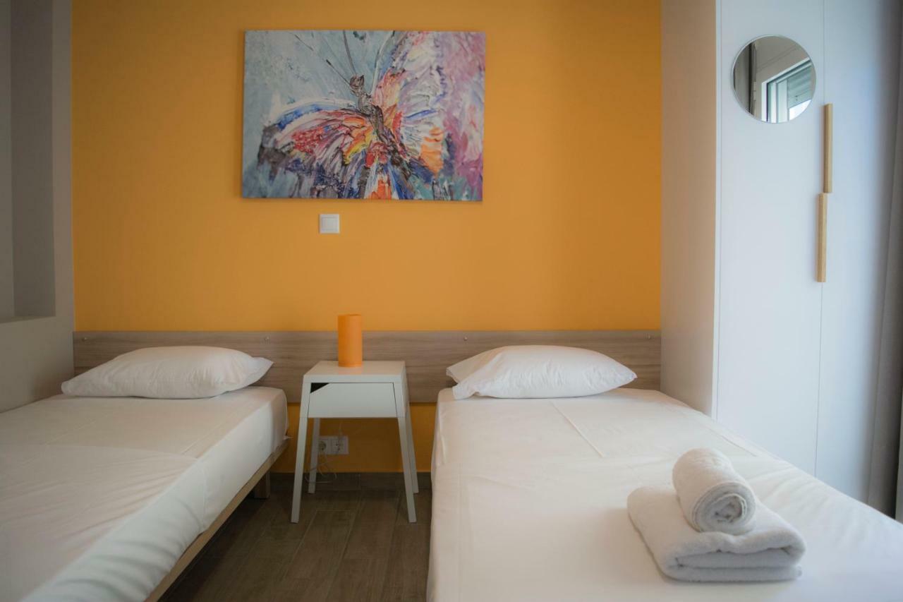 Chic And Minimal Apartment Close To Thissio Metro 雅典 外观 照片