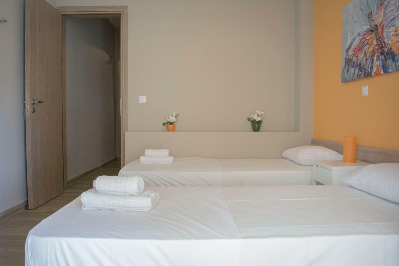 Chic And Minimal Apartment Close To Thissio Metro 雅典 外观 照片